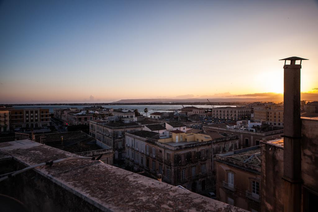 B&B Ortigia Sea View Сиракузы Экстерьер фото